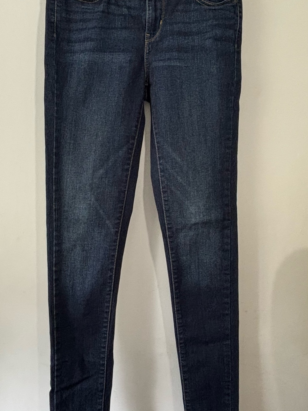 Levi's Women's Navy Skinny Jeans size 29